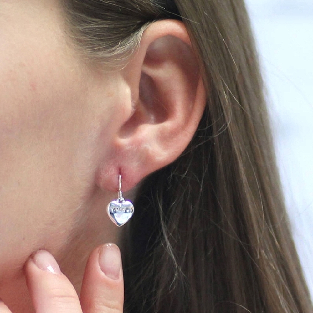 NEW IN BOX Olivia and Jackson Sterling Silver Etched Heart Earrings - Picture 7 of 7